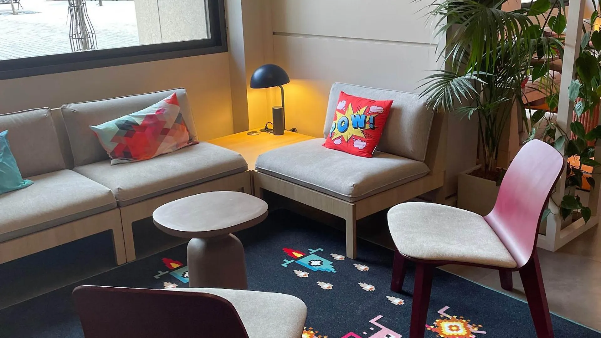 17 Batignolles Hotel Paris