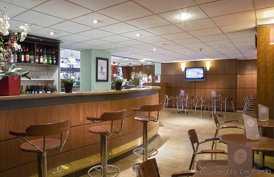 17 Batignolles Hotel