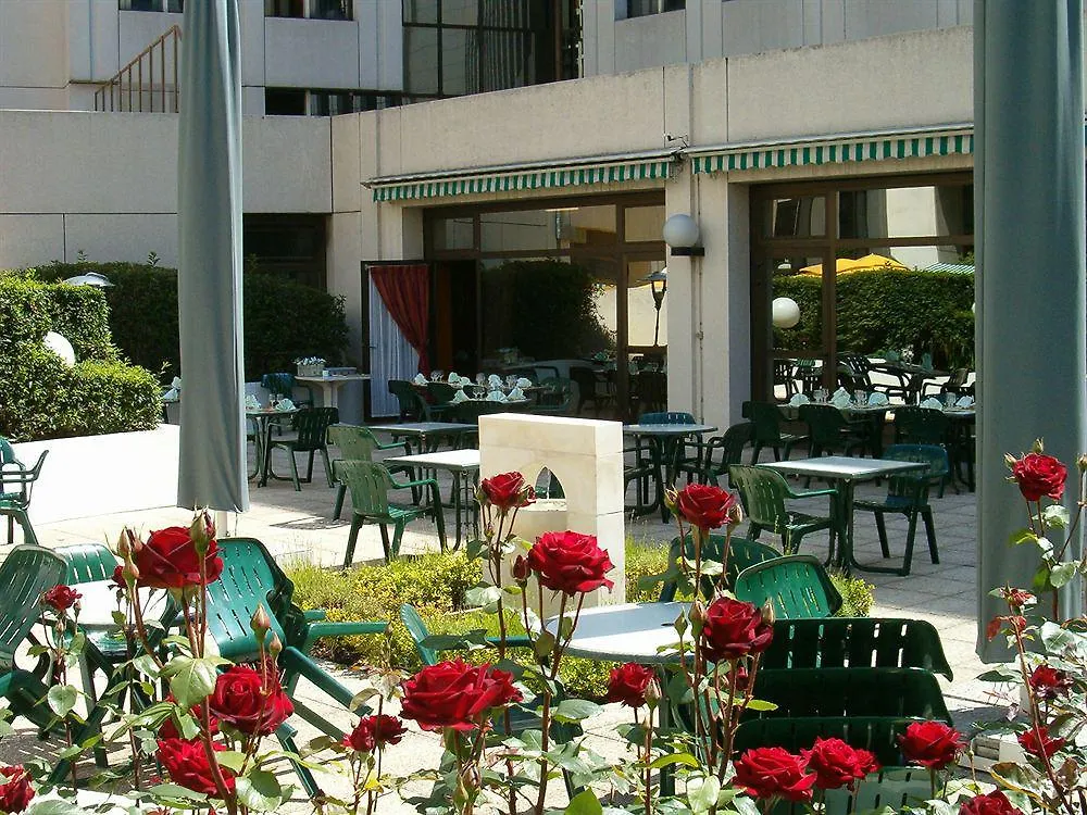 Hotel 17 Batignolles Paris