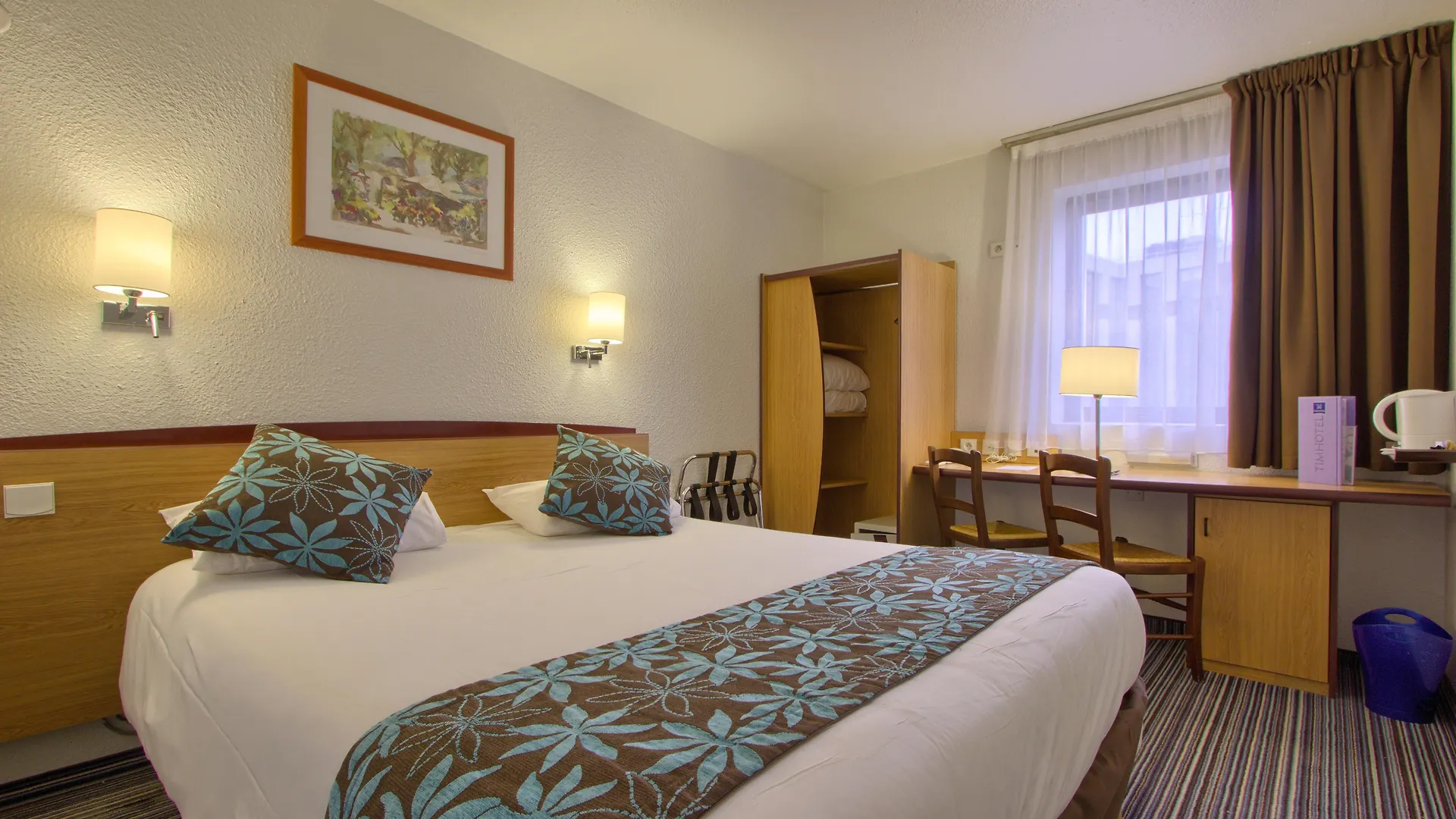 17 Batignolles Hotel